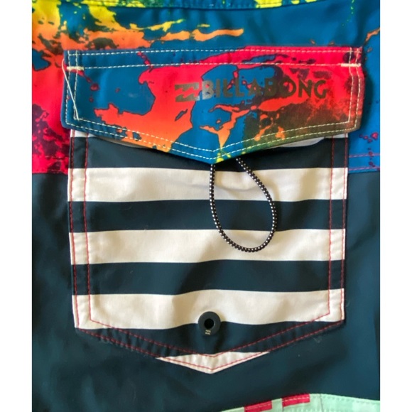 Billabong Board Shorts size 32 - Picture 5 of 6